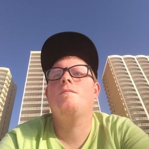 Meet your Posher, Justin